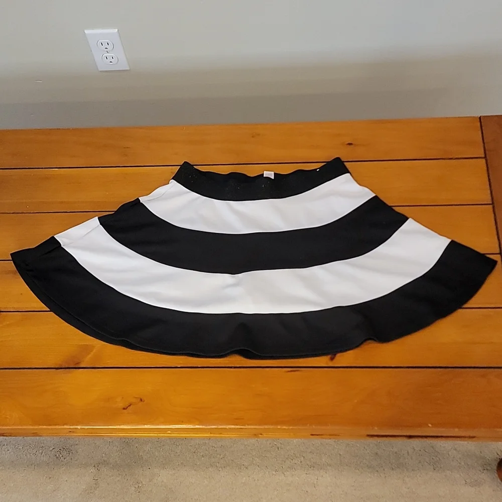 🍍Juniors Justice Striped Skort